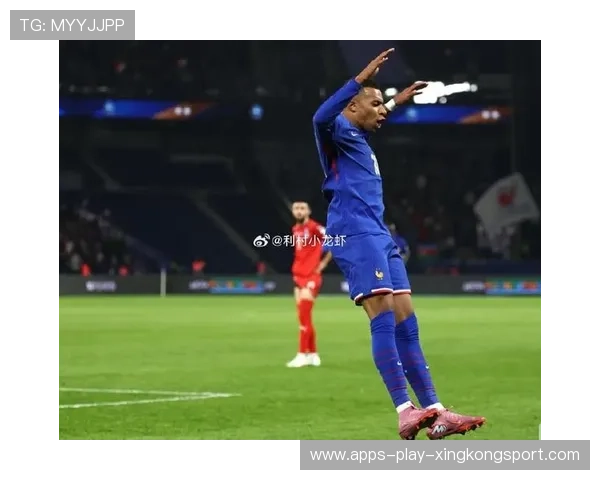 姆巴佩爆发瞬间打出巨大冲击波